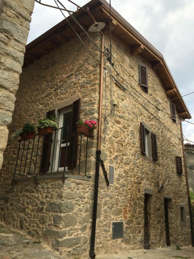 הוילה Pescaglia Casa Bel מראה חיצוני תמונה